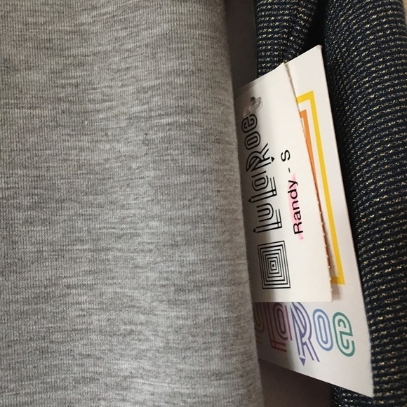 LULAROE Elegant Randy Tee Shirt Size small - Picture 3 of 4